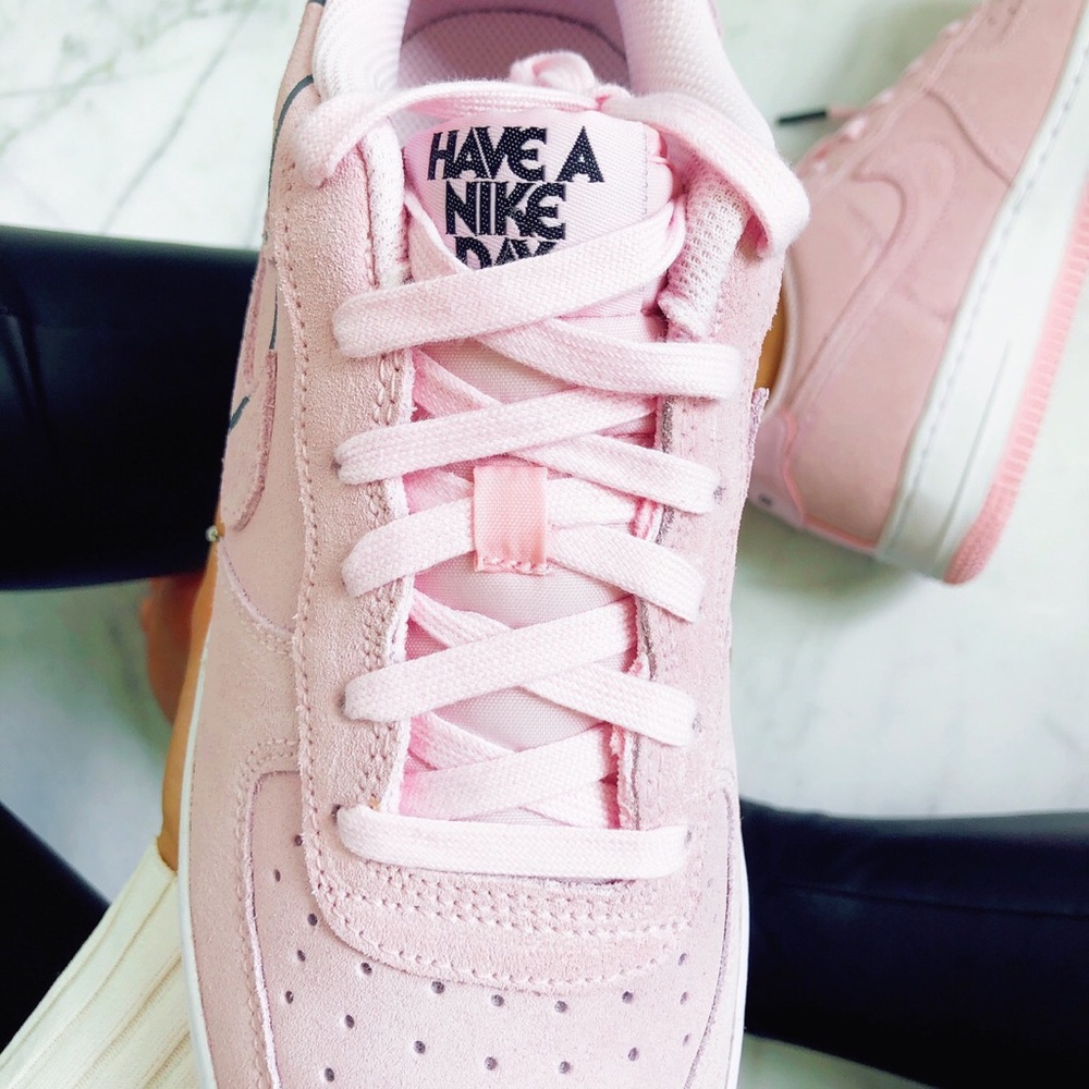 Air force 1 LV8 2 - Picture 4 of 8